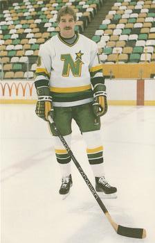 1985-86 Minnesota North Stars Postcards #NNO Gordie Roberts Front