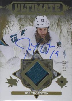 2016-17 Upper Deck Ultimate Collection - Ultimate Performers Autographs Gold Patch #UPA-JJ Joe Thornton Front