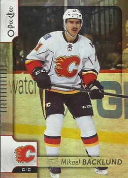 2017-18 O-Pee-Chee - Rainbow Foil #448 Mikael Backlund Front