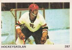 1974-75 Williams Hockey (Swedish) #287 Hockeyskolan - Forsvarsspel Front