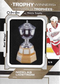 2018-19 O-Pee-Chee - Manufactured Trophy Winners Patches #P-52 Nicklas Lidstrom Front