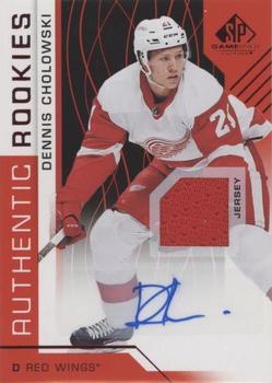 2018-19 SP Game Used - Red Autograph Jersey #141 Dennis Cholowski Front