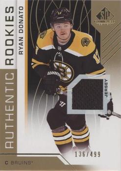 2018-19 SP Game Used - Gold Jersey Relic #110 Ryan Donato Front