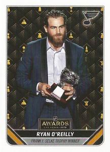 2019-20 Topps NHL Sticker Collection #624 Ryan O'Reilly Front