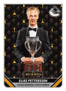 2019-20 Topps NHL Sticker Collection #630 Elias Pettersson Front
