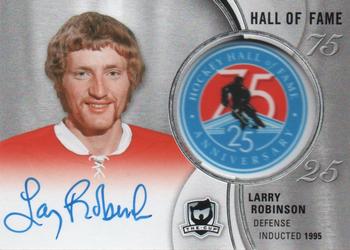 2018-19 Upper Deck The Cup - Hockey Hall of Fame Anniversary 75/25 Auto Manufactured Patch #HOF-LR Larry Robinson Front