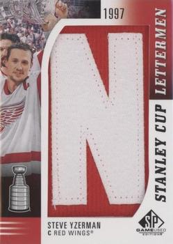 2019-20 SP Game Used - Stanley Cup Letterman Patches #SCL-SY-N Steve Yzerman Front