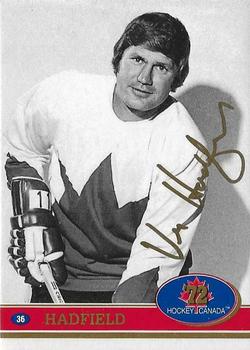 1991-92 Future Trends Canada ’72 - Gold Paint Autographs Swirl #36 Vic Hadfield Front