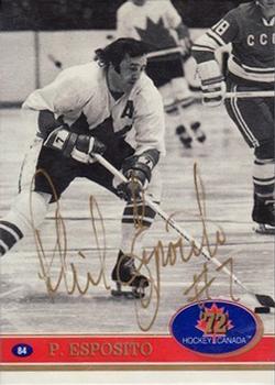 1991-92 Future Trends Canada ’72 - Gold Paint Autographs Swirl #84 Phil Esposito Front