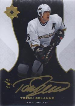 2019-20 Upper Deck Ultimate Collection - Autographs Onyx Black #98 Teemu Selanne Front