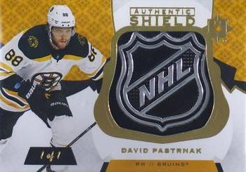 2019-20 Upper Deck Ultimate Collection - Autographed Shields #28 David Pastrnak Front