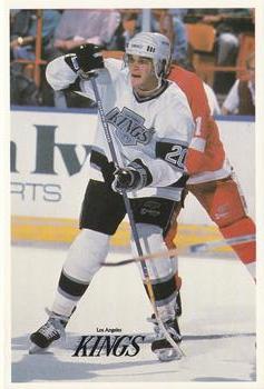 1988-89 Los Angeles Kings Postcards #NNO Luc Robitaille Front