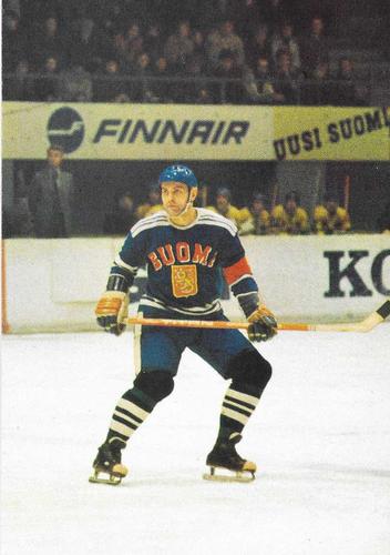 1973-74 IIHF World Championships Postcards #NNO Seppo Lindstrom Front