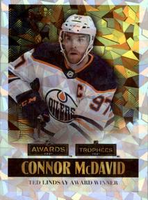 2021-22 Topps NHL Sticker Collection #37 Ted Lindsay Award Connor McDavid Front