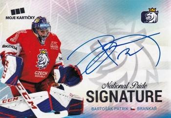 2018-19 Moje karticky Czech Ice Hockey Team - National Pride Signatures #1 Patrik Bartosak Front
