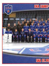 2017-18 Panini KHL Stickers #47 Team Photo Front