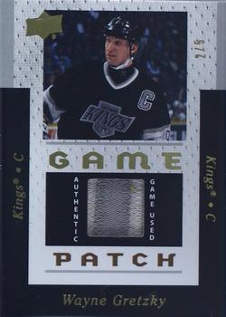 2021-22 Upper Deck - 1996-97 Retro Game Patch Achievements #GJ25A-7 Wayne Gretzky Front