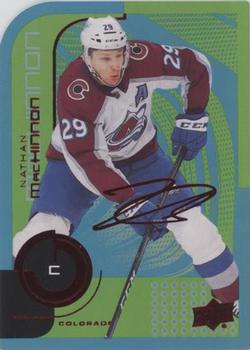 2022-23 Upper Deck MVP - Colors and Contours Green #90 Nathan MacKinnon Front