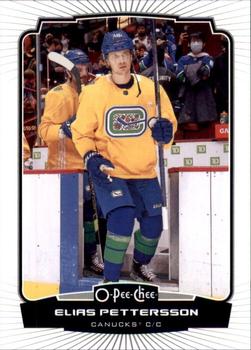 2022-23 O-Pee-Chee #20 Elias Pettersson Front