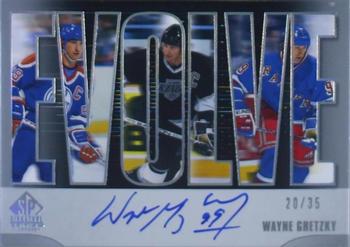 2020-21 SP Signature Edition Legends - Evolve Silver Spectrum Foil Autographs #E-1 Wayne Gretzky Front