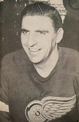 1949-50 J.D. McCarthy Detroit Red Wings Postcards #NNO Gerry Couture Front