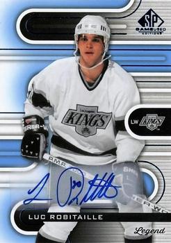 2022-23 SP Game Used - Blue Auto #134 Luc Robitaille Front