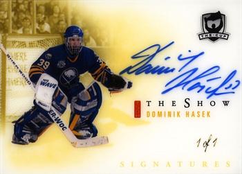 2021-22 Upper Deck The Cup - The Show Gold Auto #SW-2 Dominik Hasek Front