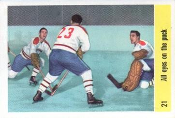 1958-59 Parkhurst #21 All eyes on the puck Front