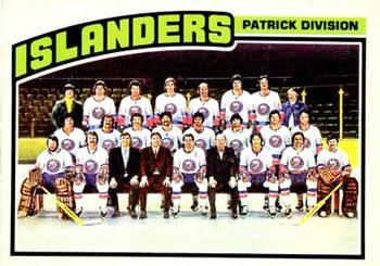 1976-77 O-Pee-Chee #142 New York Islanders Front