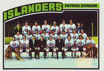 1976-77 Topps #142 New York Islanders Front