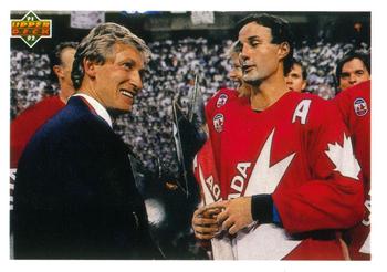 1991-92 Upper Deck French #501 Wayne Gretzky / Paul Coffey Front