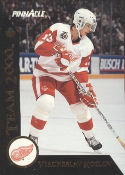 1992-93 Pinnacle Canadian - Team 2000 #13 Viacheslav Kozlov Front