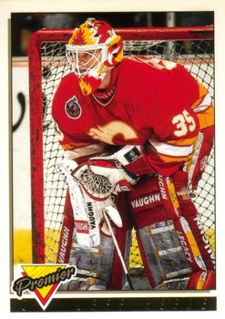 1993-94 O-Pee-Chee Premier - Gold #302 Jeff Reese Front