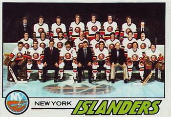 1977-78 Topps #81 New York Islanders Front