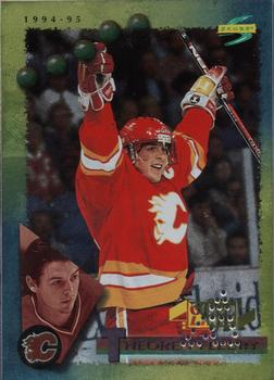 1994-95 Score - Gold Line Punched #69 Theoren Fleury Front