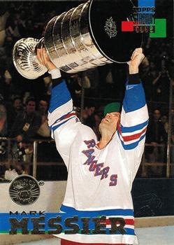 1994-95 Stadium Club - Super Teams Stanley Cup Champion #1 Mark Messier Front
