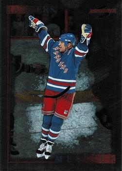 1995-96 Score - Black Ice #50 Mark Messier Front