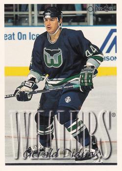 1995-96 Topps - O-Pee-Chee #247 Gerald Diduck Front