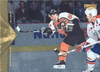 1996-97 Pinnacle - Foil #107 Eric Lindros Front