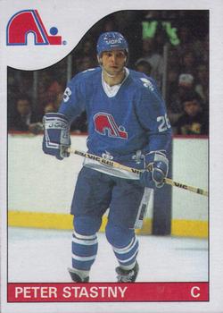 1985-86 Topps #31 Peter Stastny Front