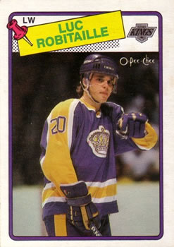 1988-89 O-Pee-Chee #124 Luc Robitaille Front
