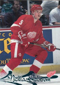 1997-98 Pacific Paramount - Emerald Green #67 Nicklas Lidstrom Front