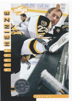 1997-98 Score Boston Bruins #10 Steve Heinze Front