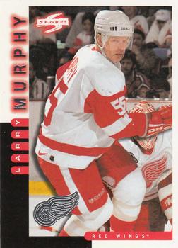 1997-98 Score Detroit Red Wings #8 Larry Murphy Front