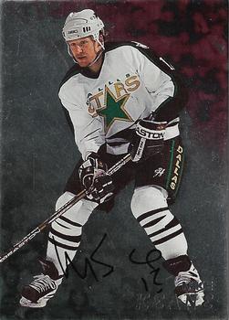 1998-99 Be a Player - Autographs #42 Mike Keane Front