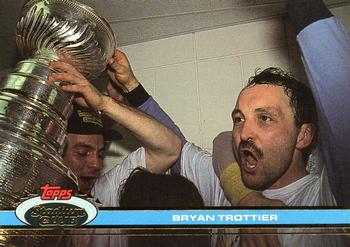 1991-92 Stadium Club #91 Bryan Trottier Front