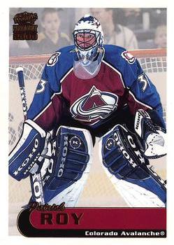 1999-00 Pacific Paramount - Gold #67 Patrick Roy Front
