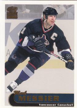 1999-00 Pacific Paramount - Gold #235 Mark Messier Front
