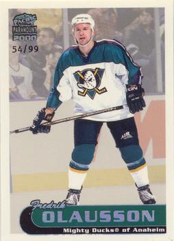 1999-00 Pacific Paramount - Holo-Emerald #5 Fredrik Olausson Front