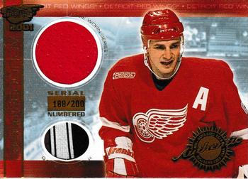 2000-01 Pacific Revolution - NHL Game Gear #4 Sergei Fedorov Front